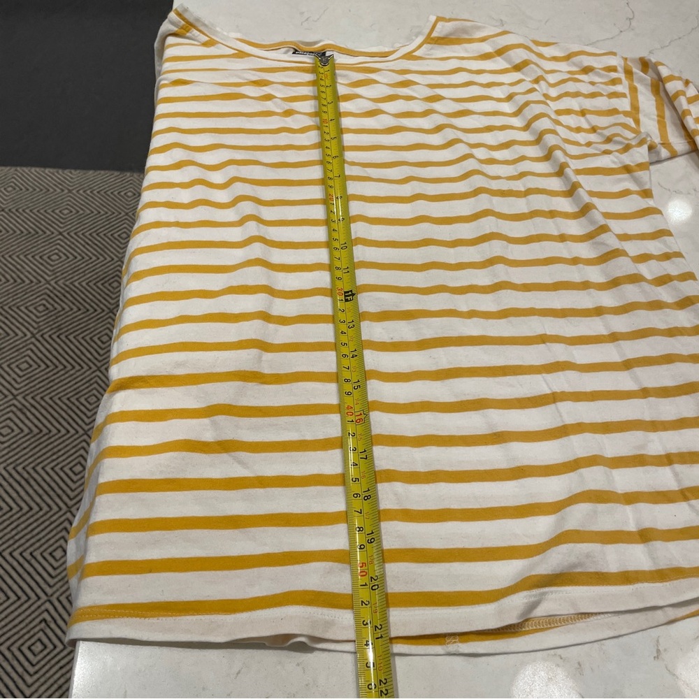 Patagonia Yellow and White Striped Boat neck Shirt size large, 

100% cotton - Picture 8 of 9